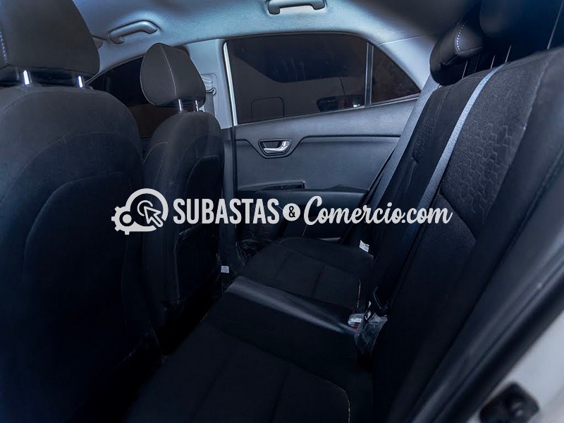 6.Interior Carro.JPG